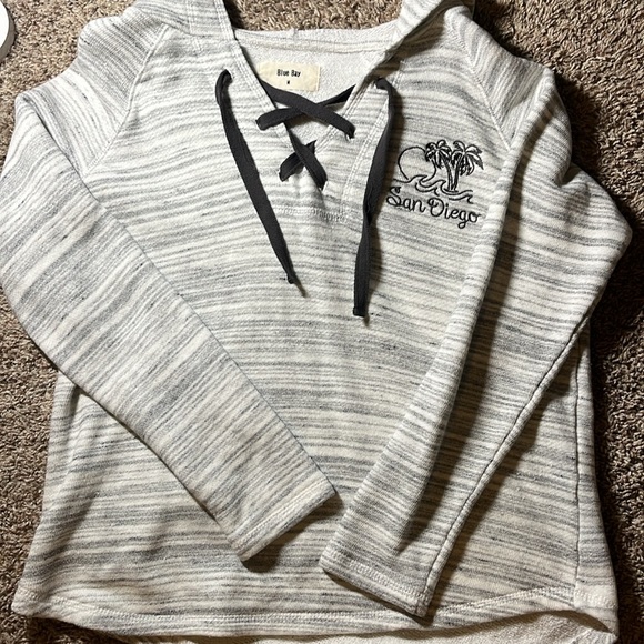 San Diego embroidered grey-and-white striped sweatshirt - Picture 5 of 6